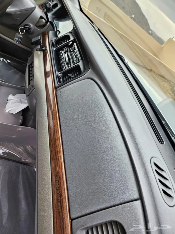 فورد فكتوريا 2001 1