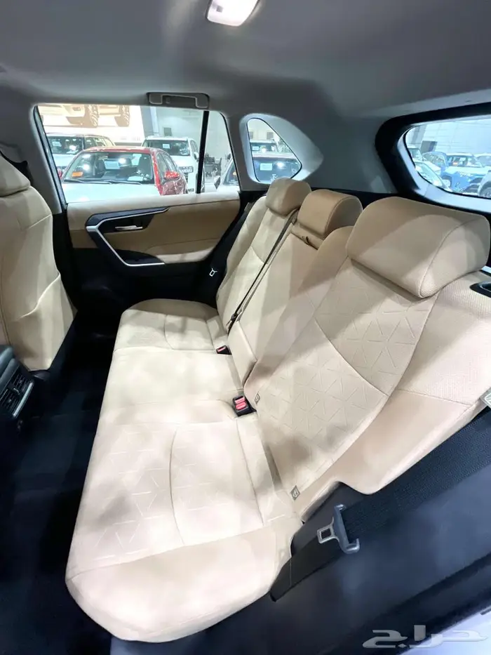 تويوتا راف فور ( XLE ) بنزين موديل 2025 أقل الأسعار 26