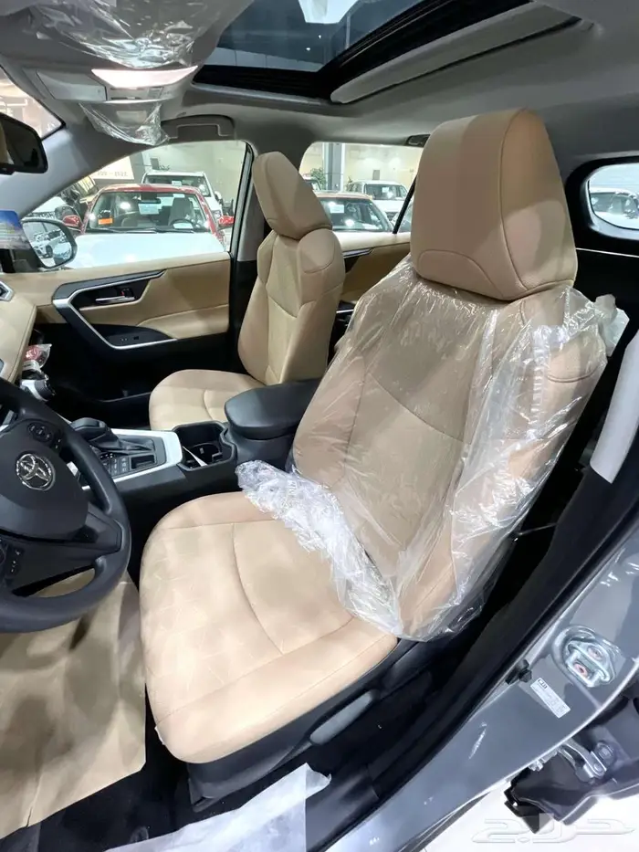 تويوتا راف فور ( XLE ) بنزين موديل 2025 أقل الأسعار 24