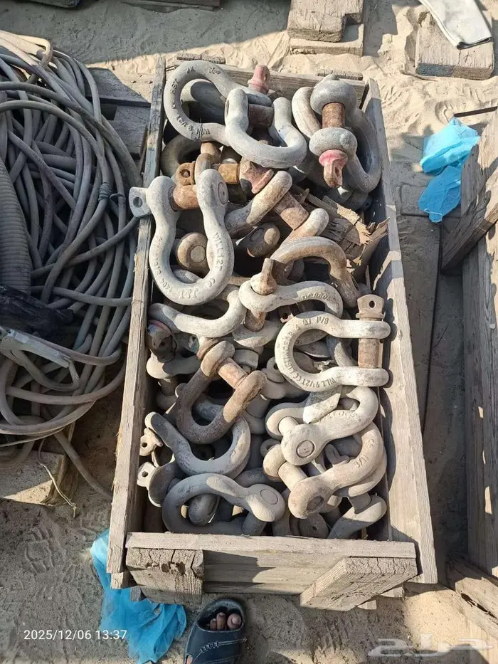 D-SHACKLES FOR SALE 19