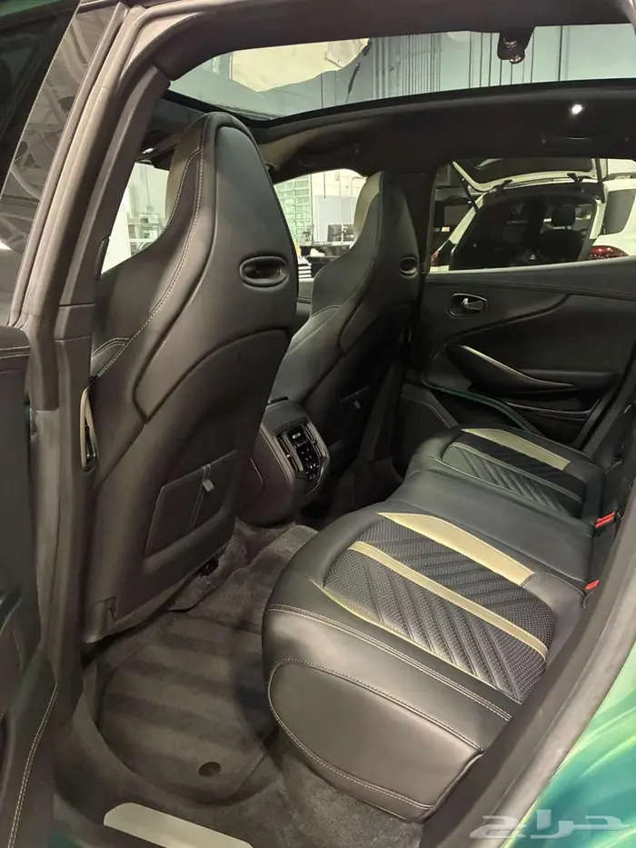 Aston Martin DBX707 - 2024 - 1.000KM 7