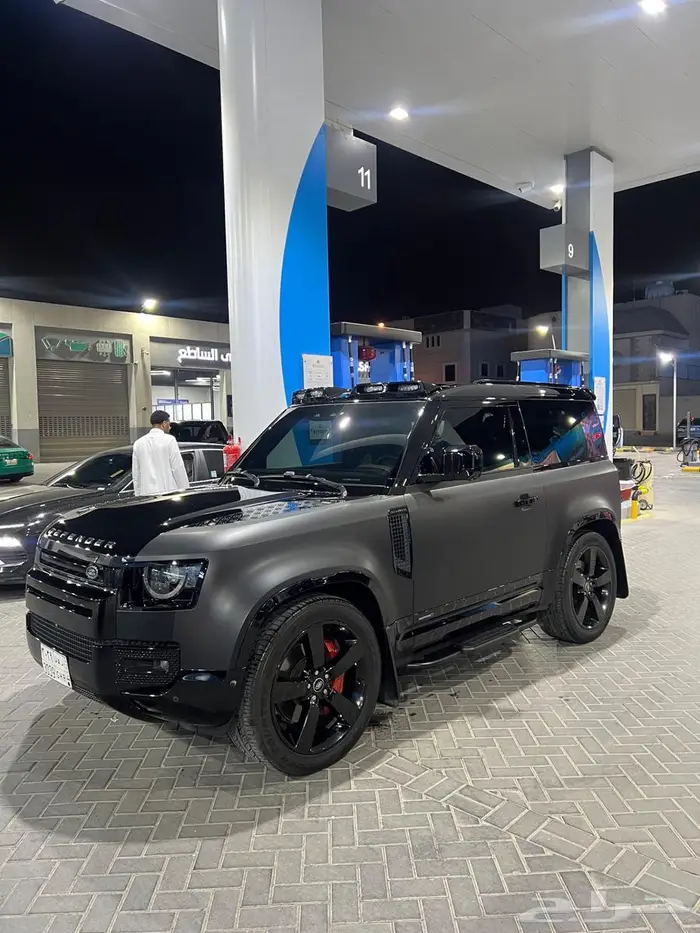 لاند روفر ديفندر X90 موديل 2022 0