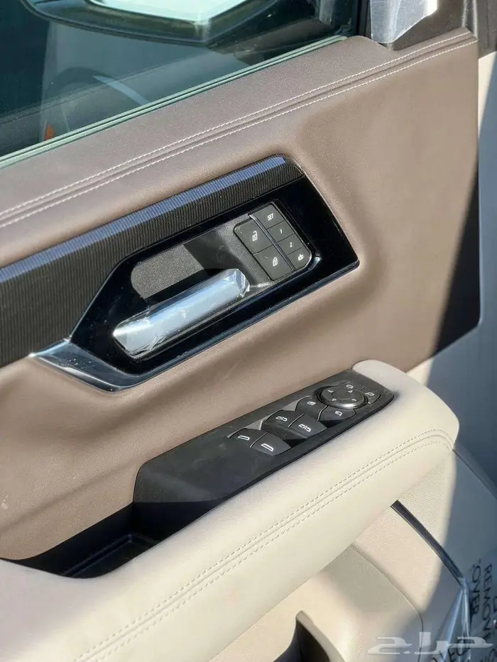 جي ام سي يوكن الفيشن V8 2025 GMC عيش الفخامة والشتوية 14