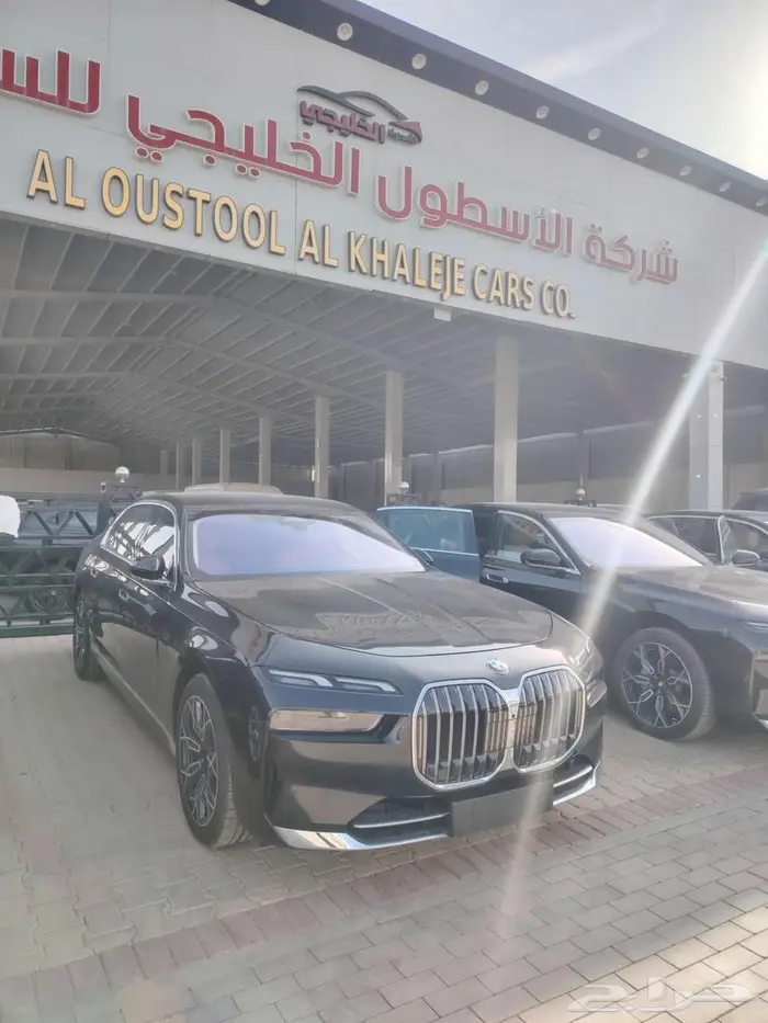 BMW بي ام دبليو 2026 اسود735i الفئة السابعة 1