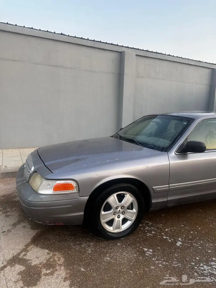 فورد فكتوريا 2006 1