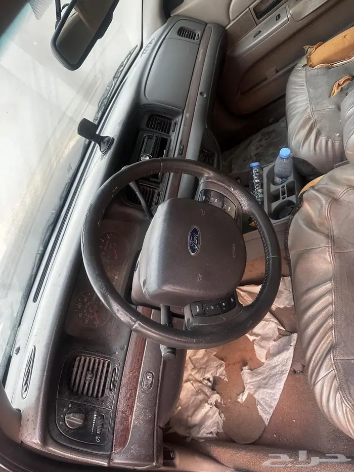 فورد فكتوريا 2006 11