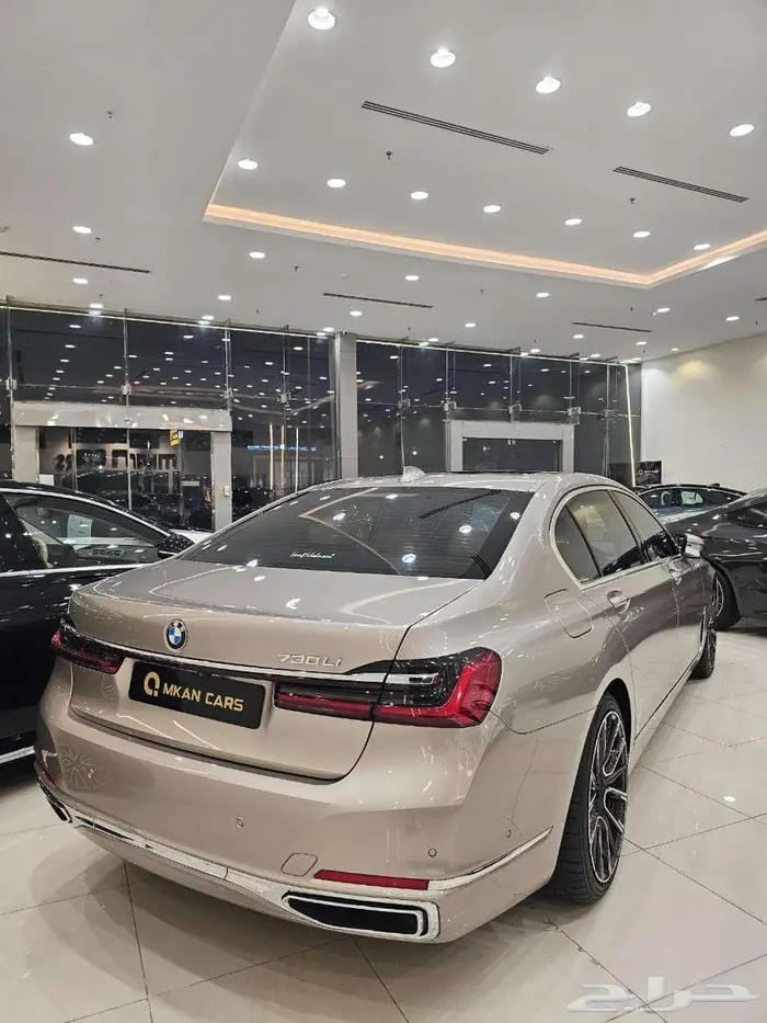 بى ام دبليو 730 BMW الفئة السابعة 2022 12