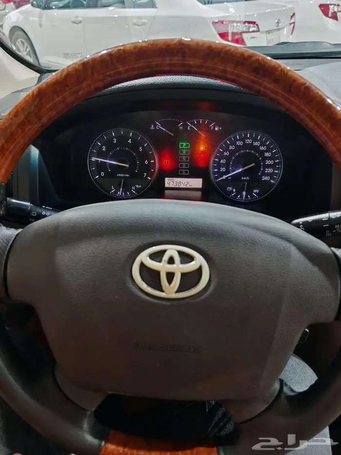 تويوتا لاند كروزر 2012 19