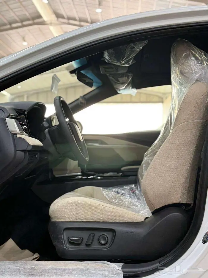 تويوتا كامري 2025 قير اوتماتيك بنزين 3