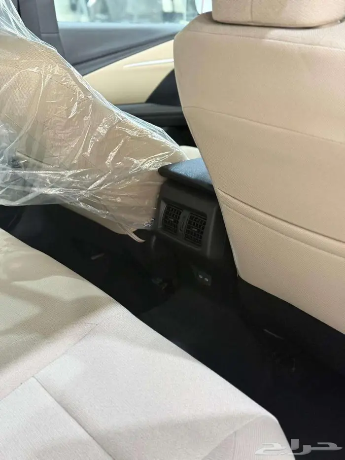 تويوتا كامري 2025 قير اوتماتيك بنزين 11