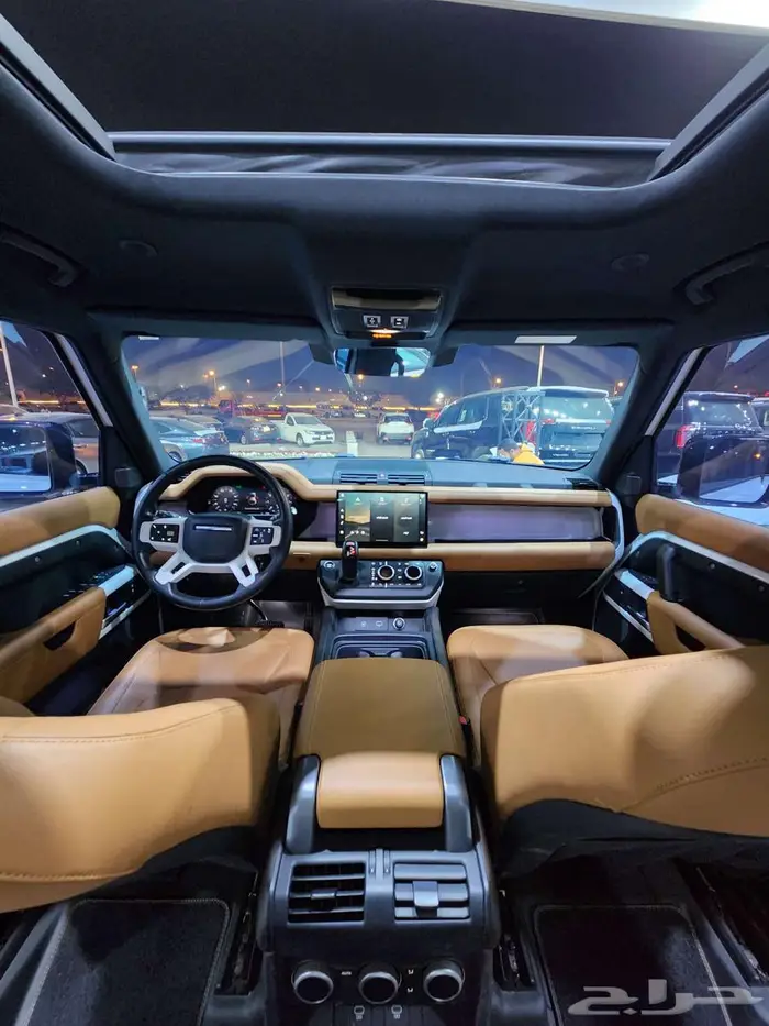 لاند روفر ديفندر 2023 7