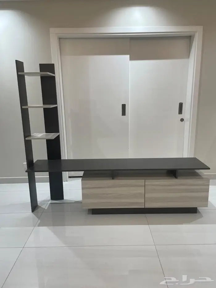 للبيع طاولة تلفزيون و طاولة كوفي 0