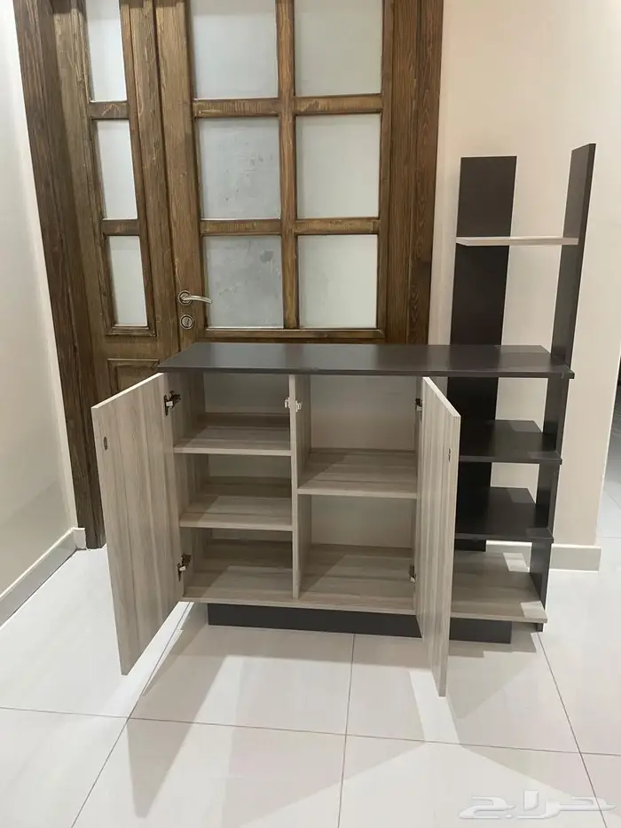 للبيع طاولة تلفزيون و طاولة كوفي 1