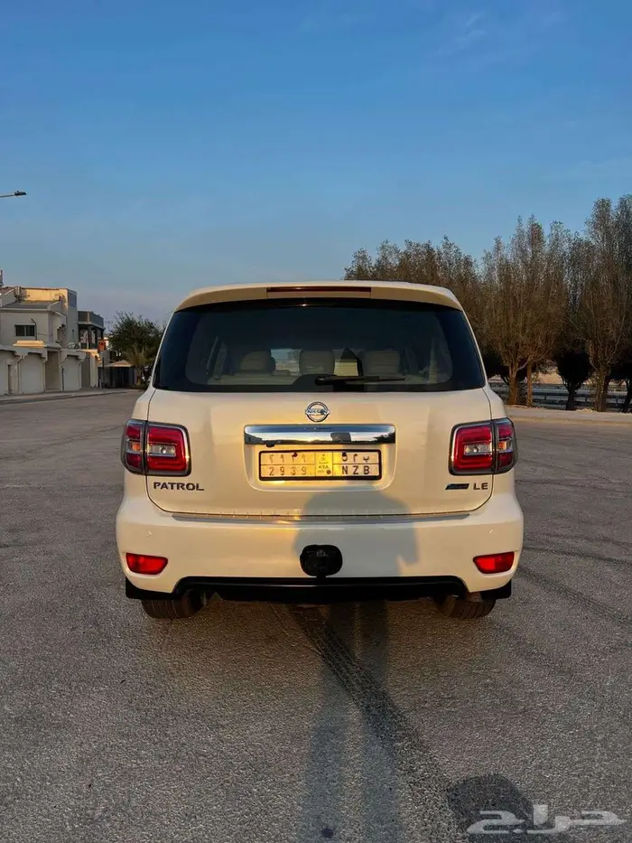 نيسان باترول 2011 فل كامل أعلى فئة LE - مكينه 400 ال V8 5