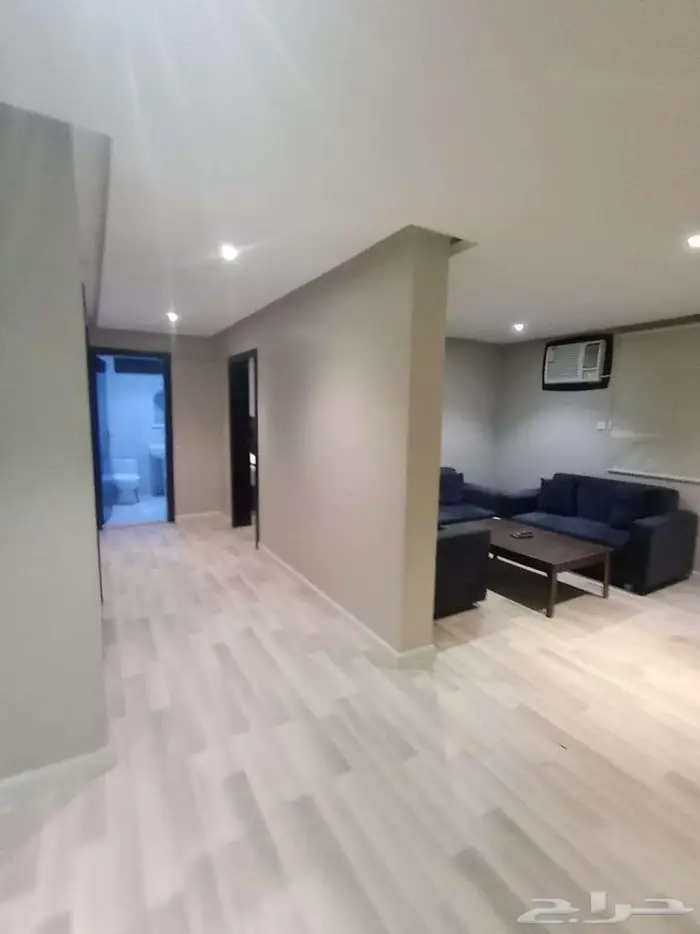 شقة فندقية غرفتين وصالة مؤثثة وفاخرة للعوائل بخميس مشيط 17