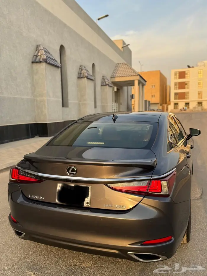 لكزس es350 عبداللطيف جميل 2
