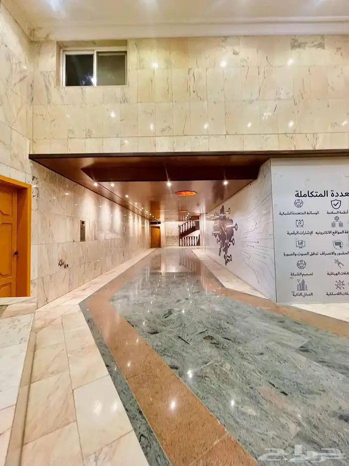 للايجار شقة بحى العليا بالرياض مطله على طريق الملك فهد 5