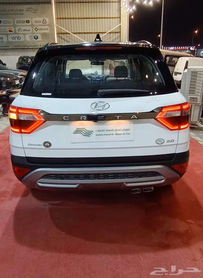 هيونداي كريتا جراند 7 ركاب موديل 2023 عائليه فل كامل اصفار 4