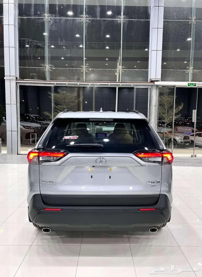 تويوتا راف فور ( XLE ) بنزين موديل 2025 أقل الأسعار 6