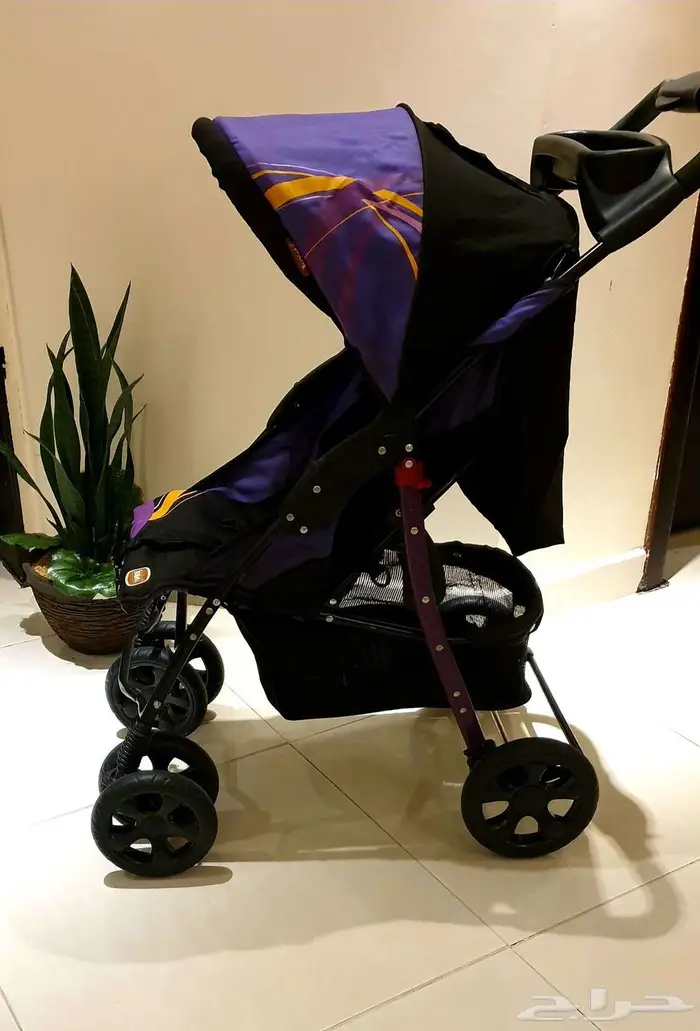 عربة اطفال وسرير 0