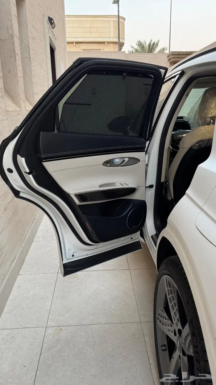 جينيسس GV70 موديل 2024 أعلى فئة 14