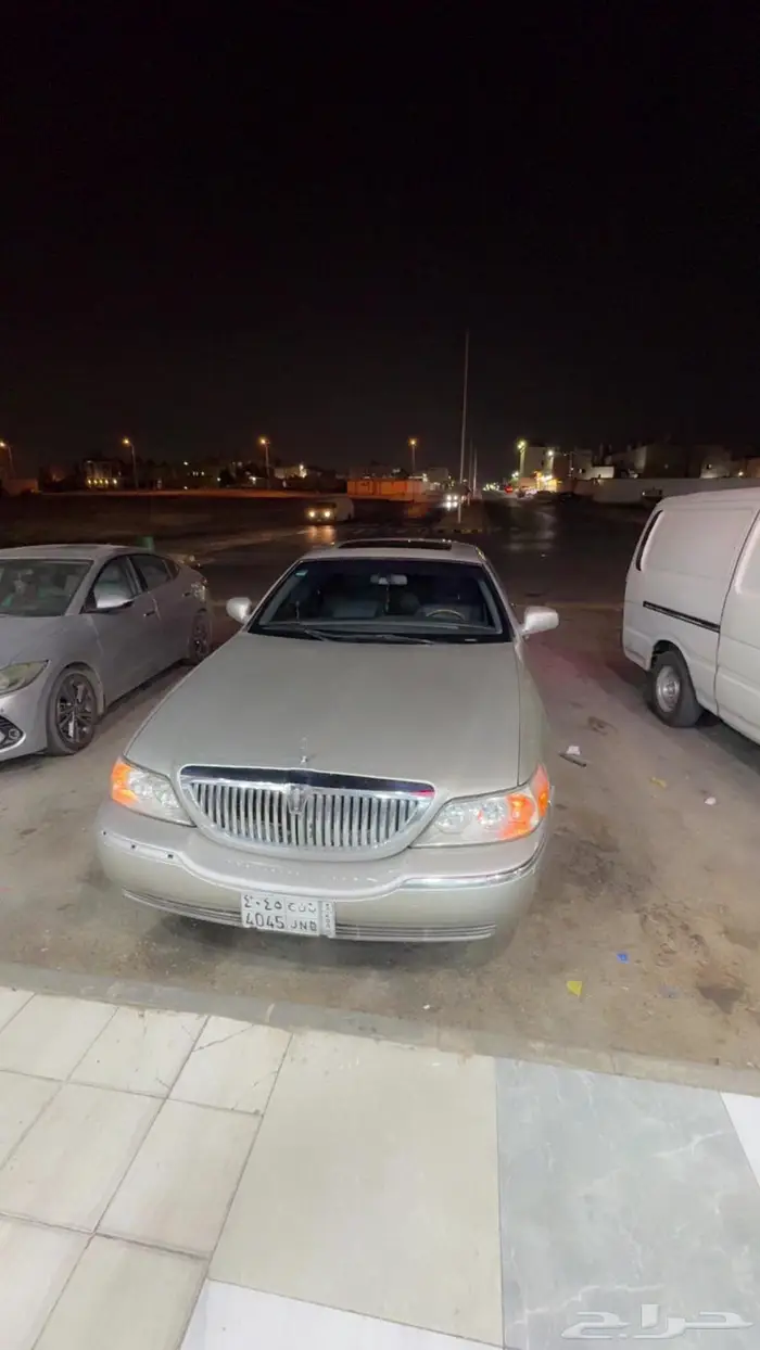 للبيع تاون كار 0