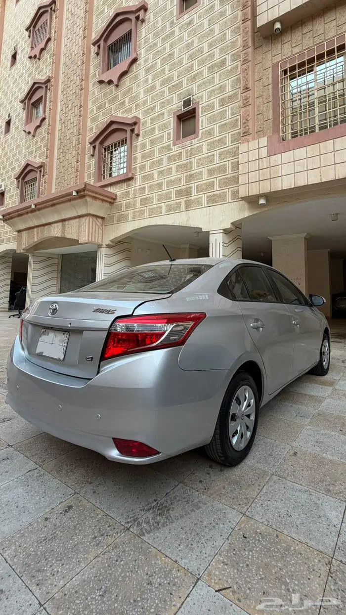 تويوتا يارس2017 1