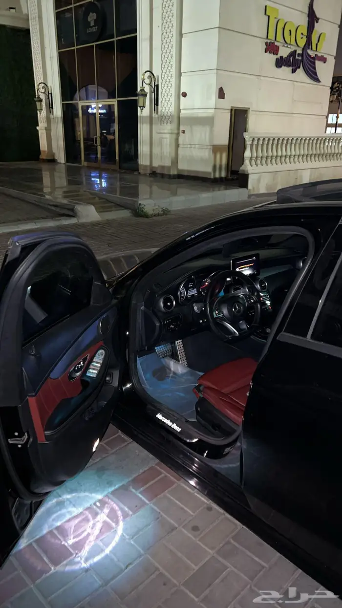 للبيع مرسيدس c 2015 اسود 2