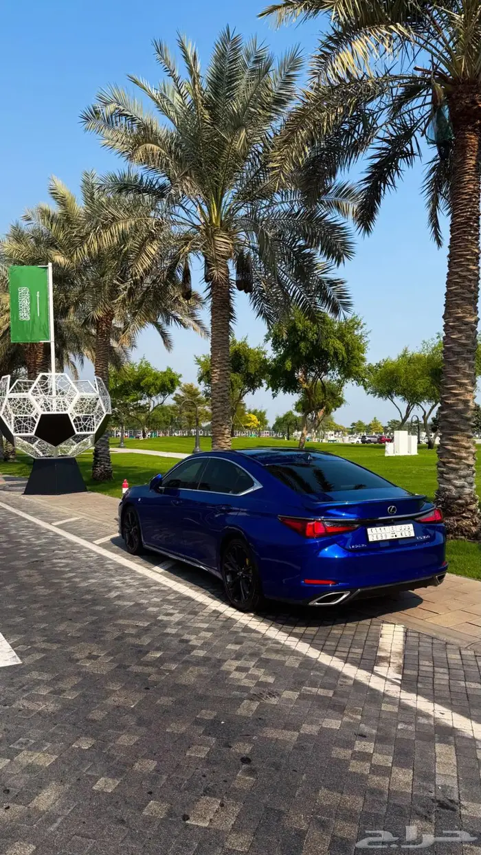 لكزس ES F SPORT 6v اي اس اف سبورت 3