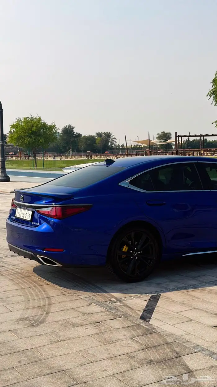 لكزس ES F SPORT 6v اي اس اف سبورت 10