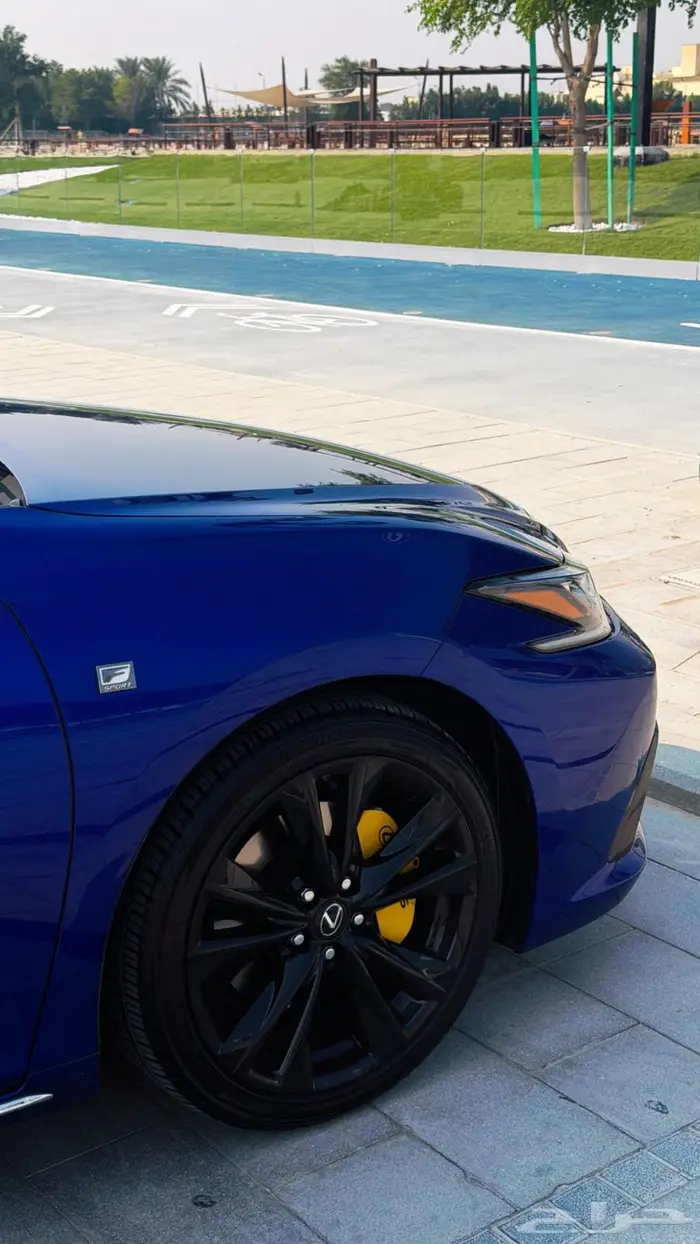 لكزس ES F SPORT 6v اي اس اف سبورت 12