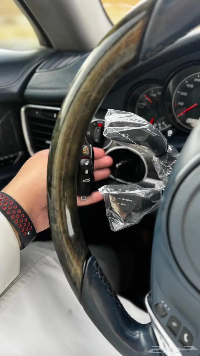 بورش باناميرا 2011 54