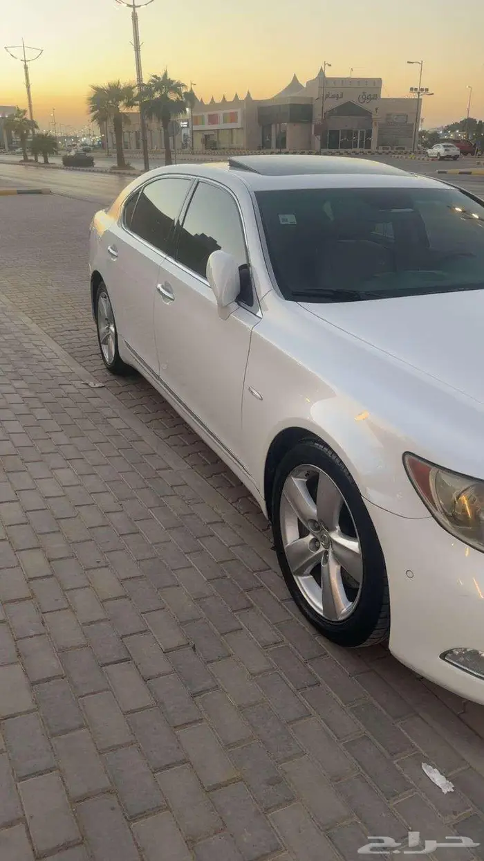 لكزس LS460 12