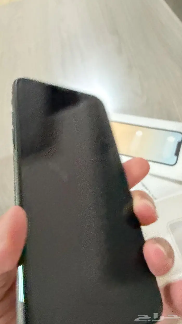 للبيع ايفون شبه جديد 11 بروماكس شريحتين فعليه 4