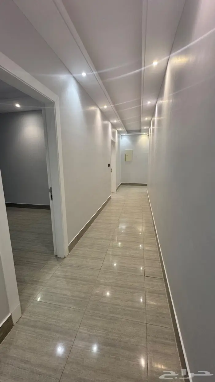 شقة للايجار حي المونسية في عمارة شقق تمليك السعر 70 قابل للت 8