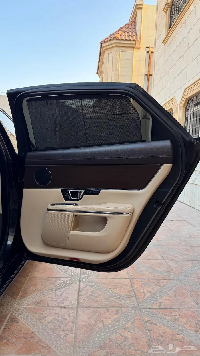 جاكوار قمة في النظافة XJL صاحب سمو ملكي 9