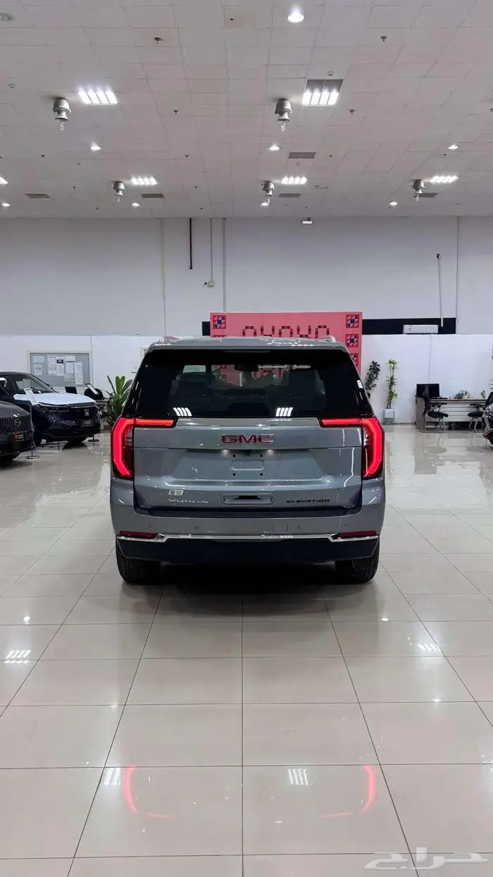 جي ام سي يوكن الفيشن 2025 20