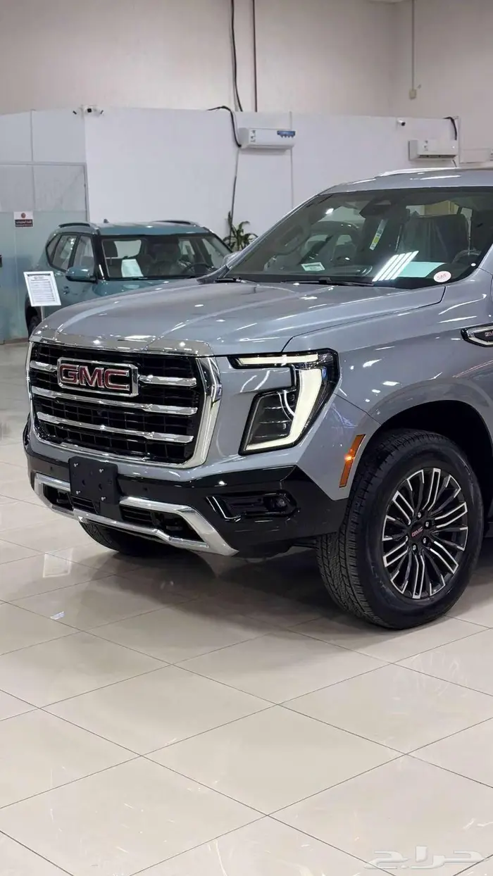 جي ام سي يوكن الفيشن 2025 11