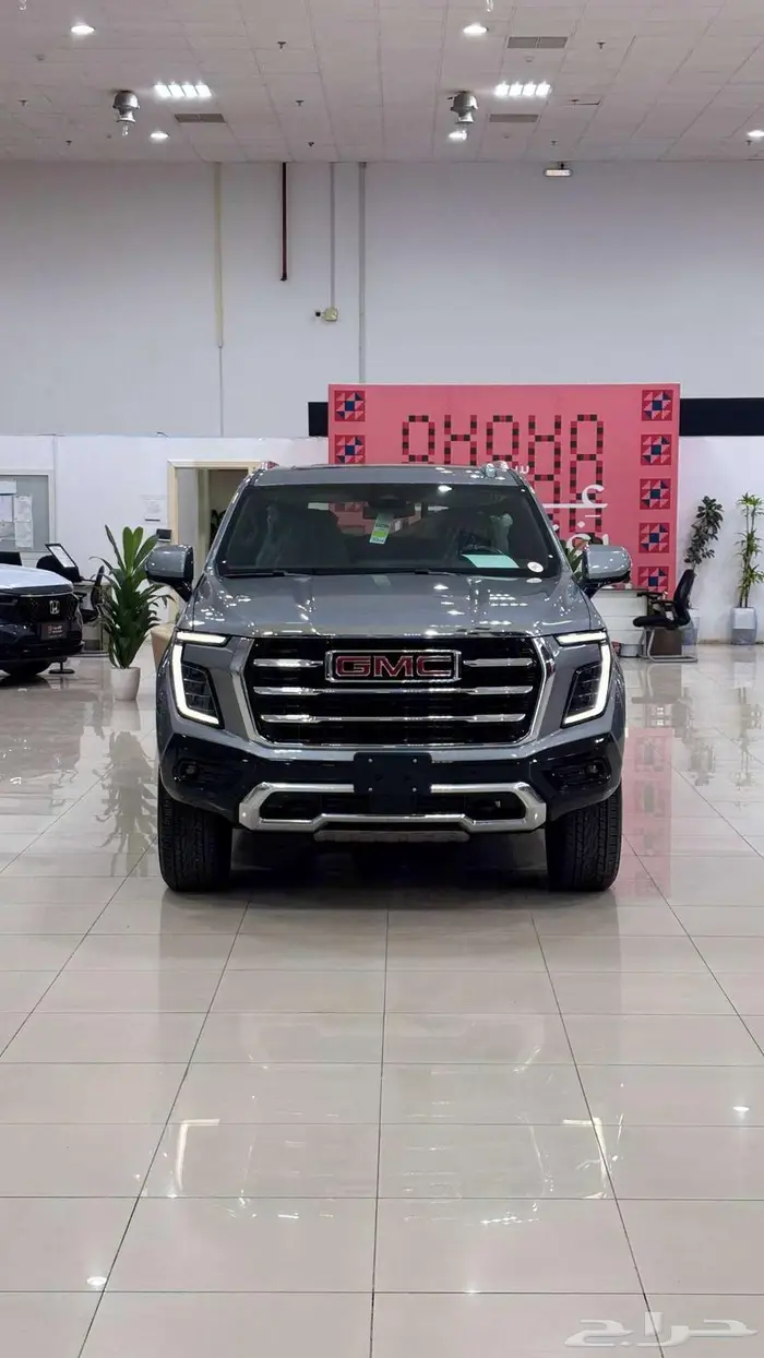 جي ام سي يوكن الفيشن 2025 8