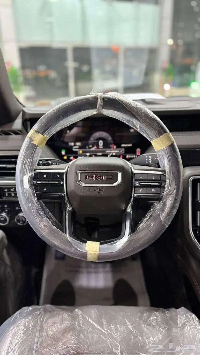 جي ام سي يوكن الفيشن 2025 26