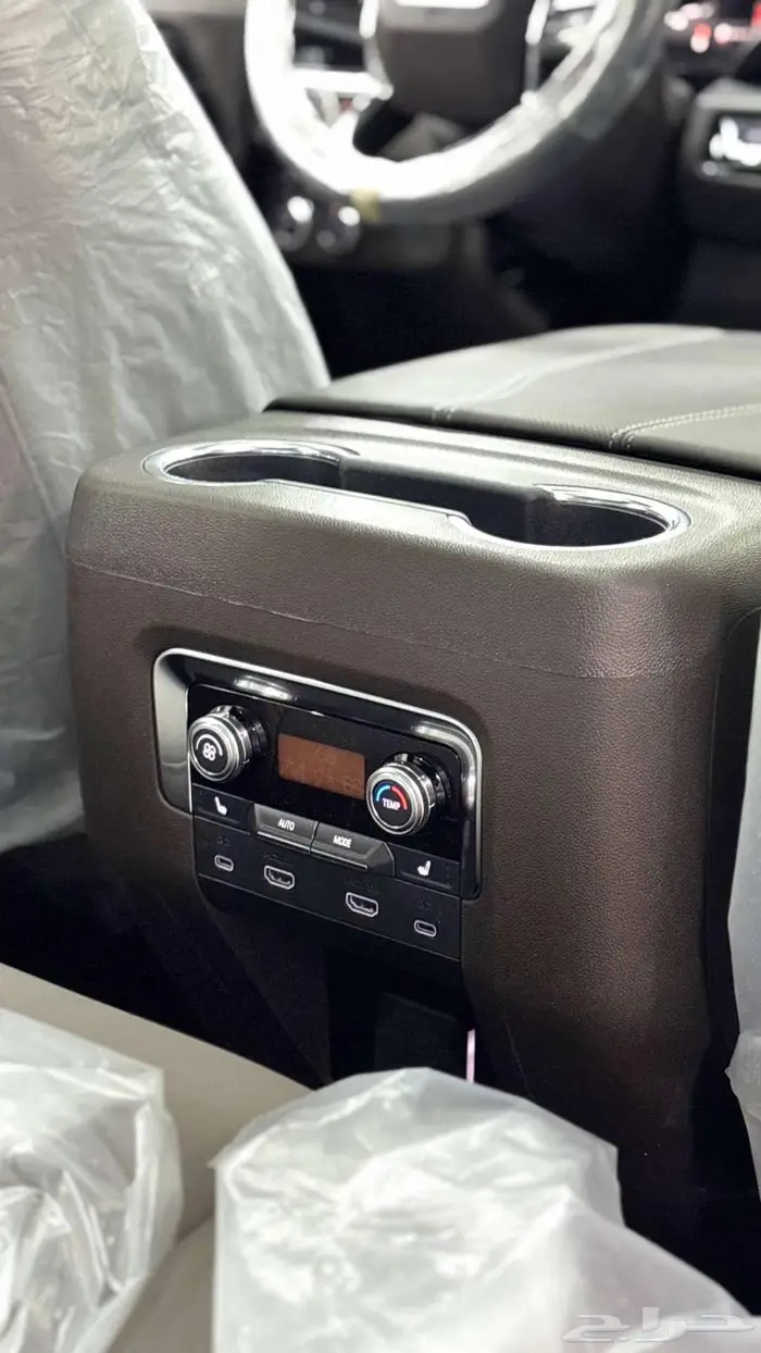 جي ام سي يوكن الفيشن 2025 38