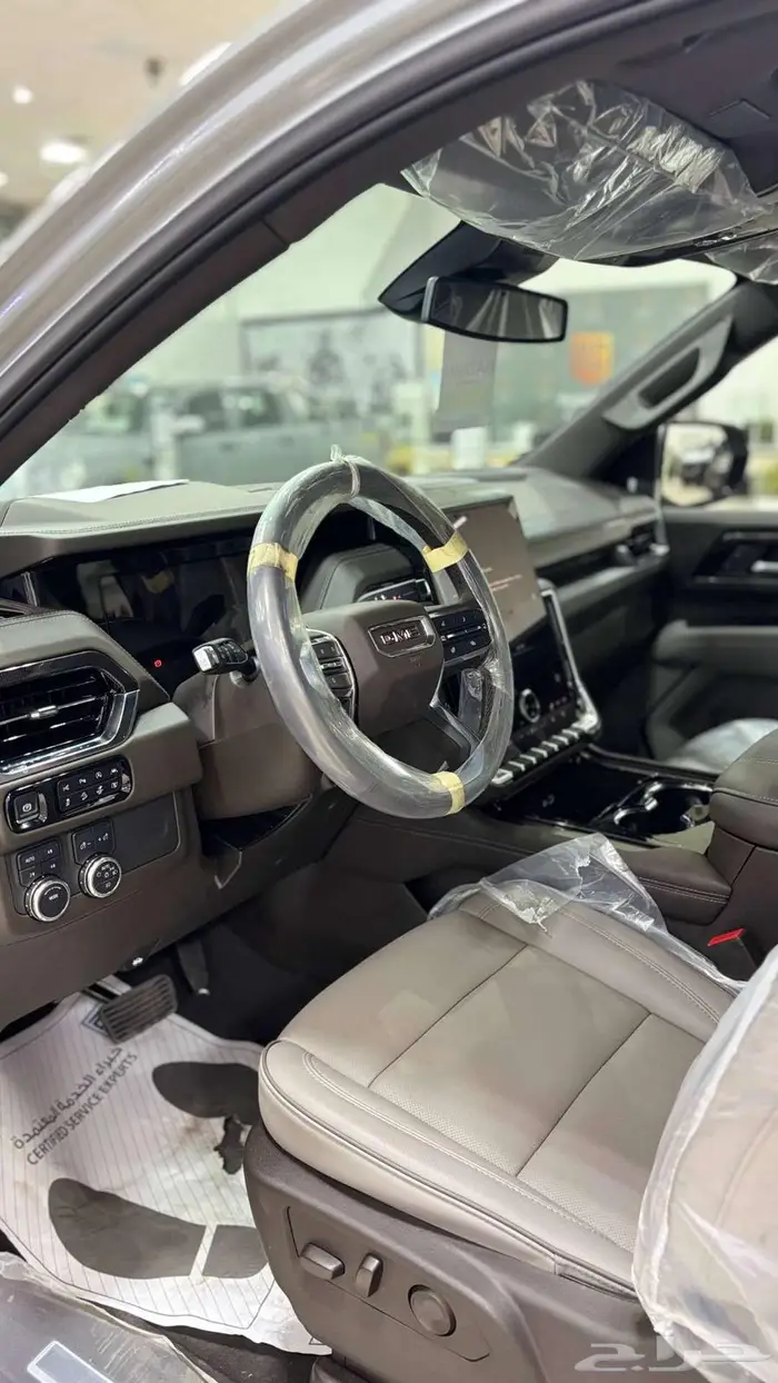 جي ام سي يوكن الفيشن 2025 42