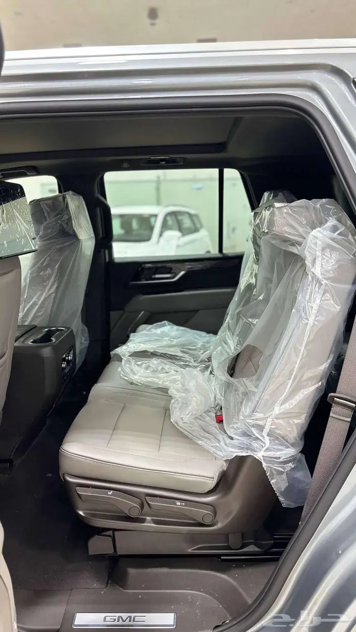 جي ام سي يوكن الفيشن 2025 48