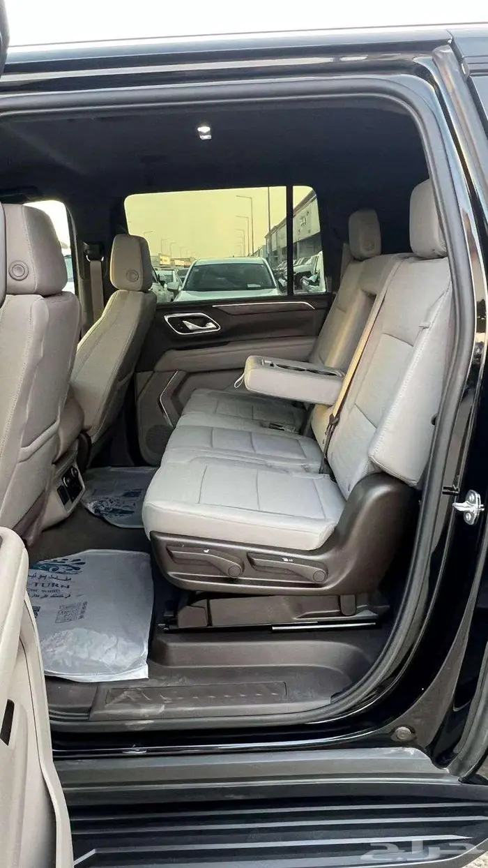 شيفورليه سوبربان موديل 2023- معرض خلف للسيارات 12