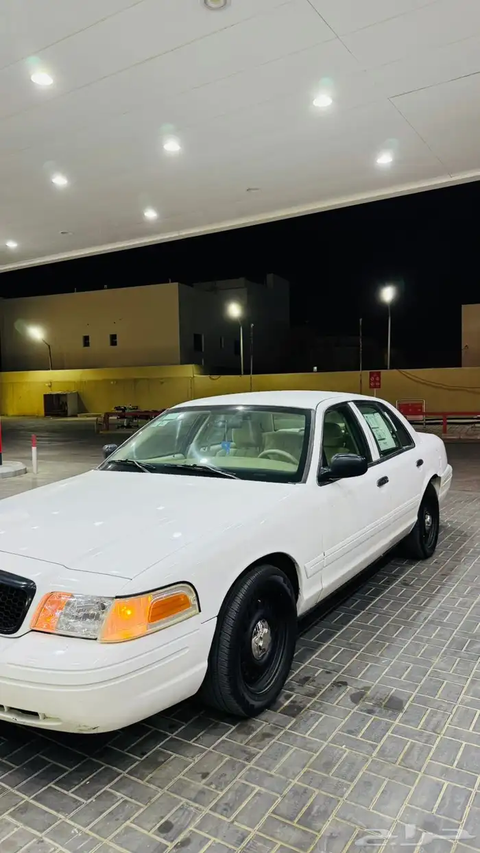 فورد فكتوريا 2010 للبيع 9