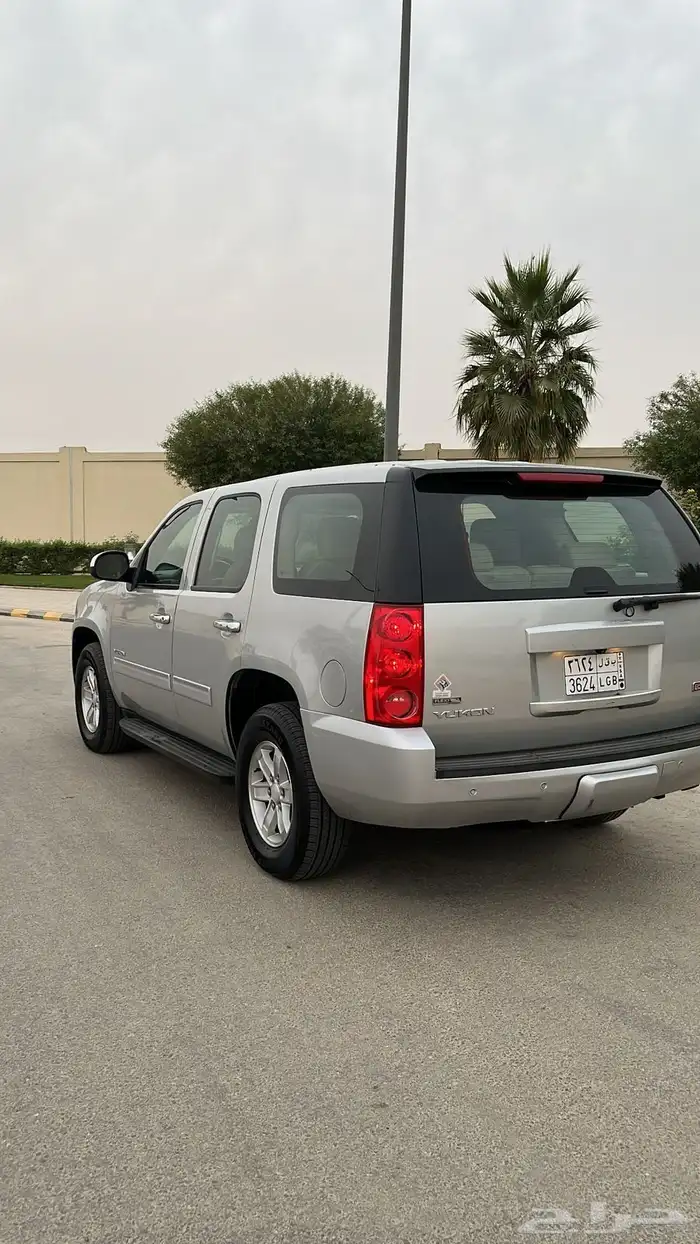 جي ام سي يوكن 2011 2