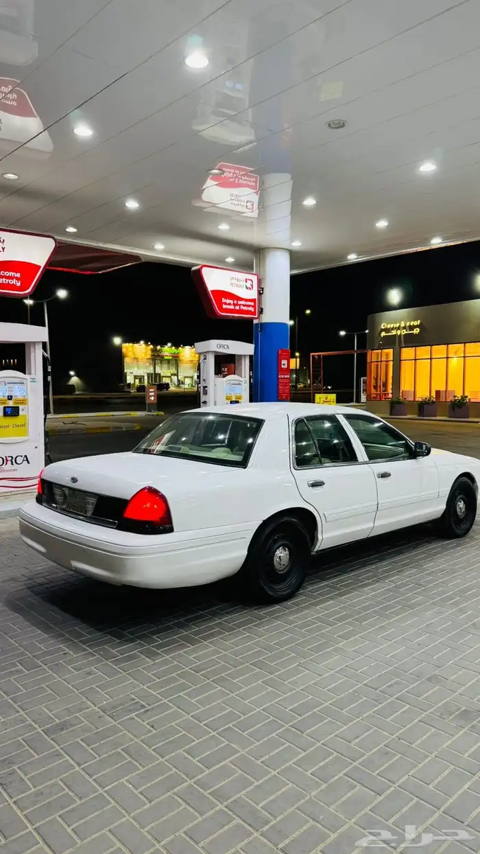 فورد فكتوريا 2010 للبيع 1