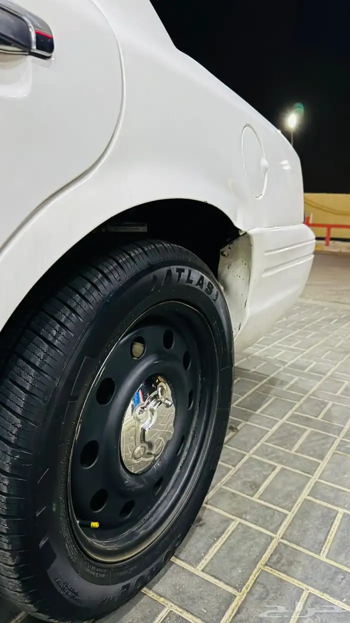 فورد فكتوريا 2010 للبيع 4