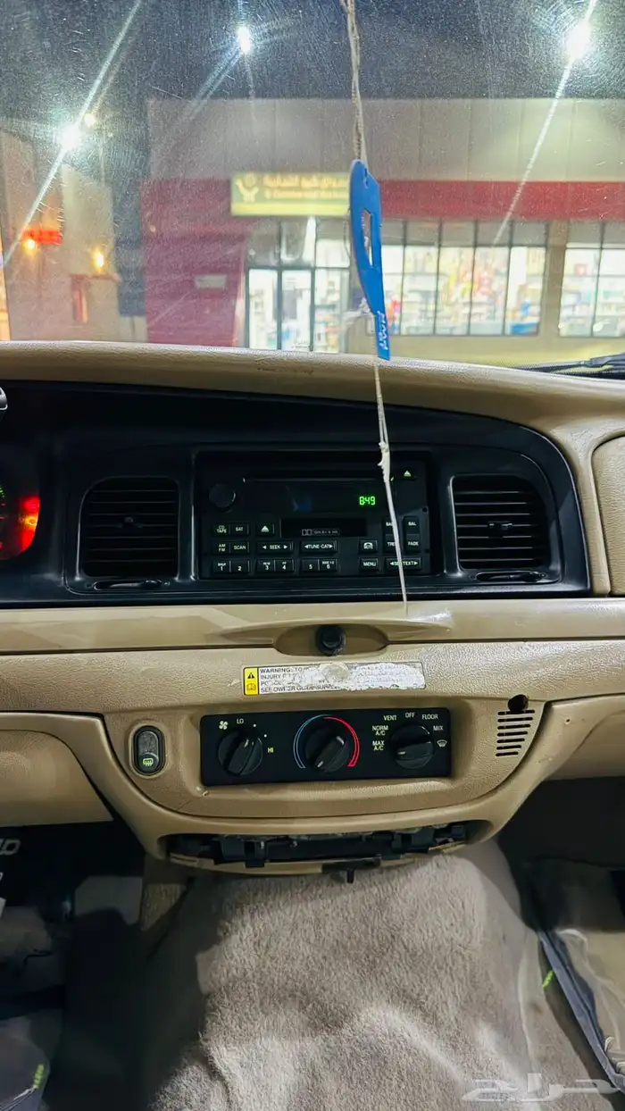 فورد فكتوريا 2010 للبيع 5