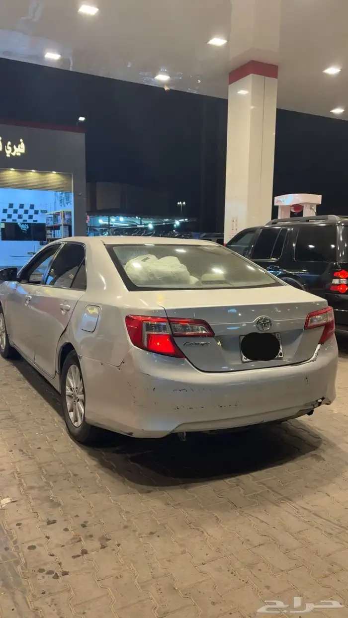 كامري للبيع موديل 2012 اللون فضي الممشى 374 المحركات شرط مك 9